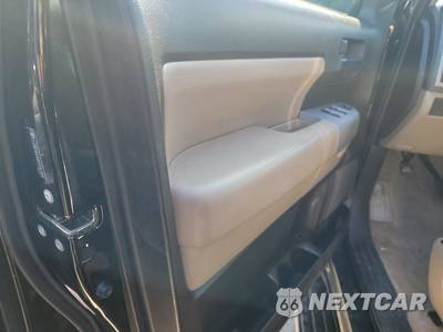 2008 Toyota Sequoia SR5 - zdjęcie 9 z 24 - miniatura
