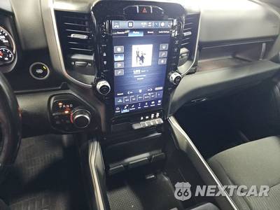 2023 Ram 1500 Big Horn Crew Cab Short Bed - zdjęcie 11 z 43 - miniatura