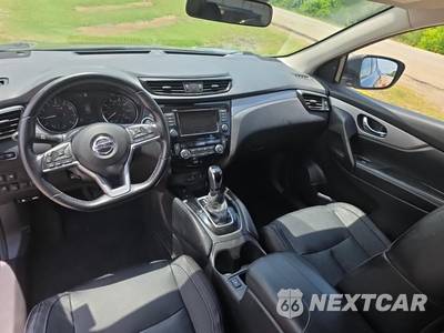 2020 Nissan Rogue Sport SL - zdjęcie 14 z 21 - miniatura