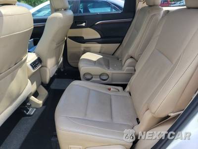 2019 Toyota Highlander Limited Platinum - zdjęcie 13 z 31 - miniatura
