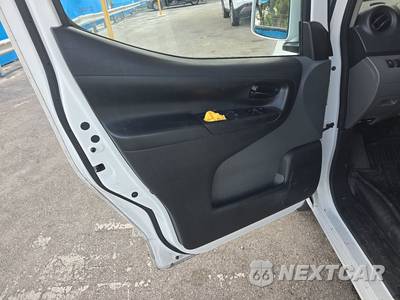 2018 Nissan NV200 Compact Cargo SV 115.2" WB - zdjęcie 9 z 29 - miniatura