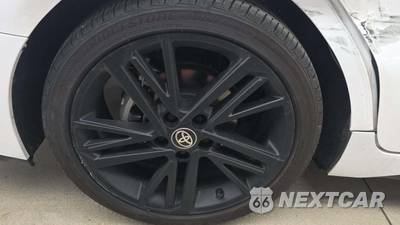 2026 Toyota Camry Nightshade - zdjęcie 29 z 33 - miniatura