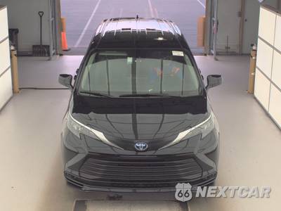 2025 Toyota Sienna LE 8-Passenger 120.5" WB - zdjęcie 2 z 33 - miniatura