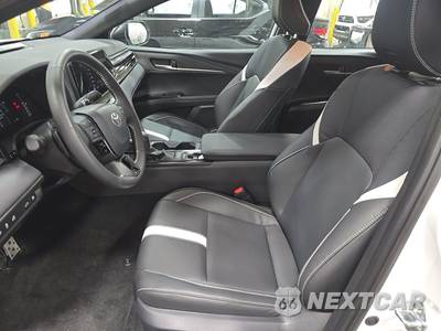 2026 Toyota Camry Nightshade - zdjęcie 7 z 33 - miniatura