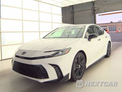 2026 Toyota Camry Nightshade - zdjęcie 1 z 33 - miniatura