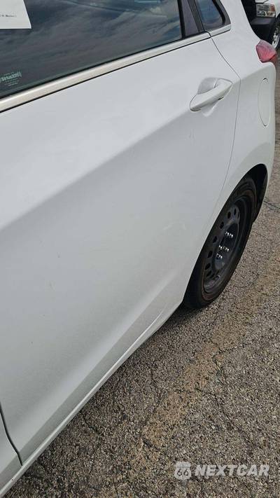 2017 Hyundai Elantra GT Hatchback - zdjęcie 24 z 31 - miniatura