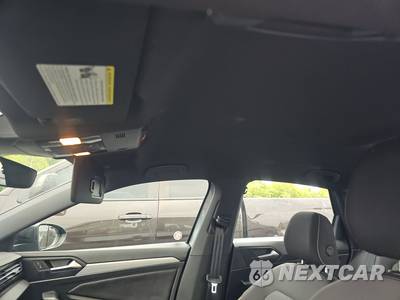 2025 Volkswagen Jetta Sport - zdjęcie 17 z 21 - miniatura