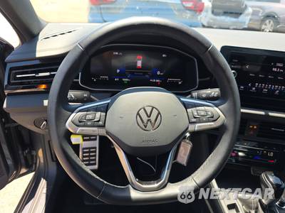 2025 Volkswagen Jetta Sport - zdjęcie 10 z 21 - miniatura