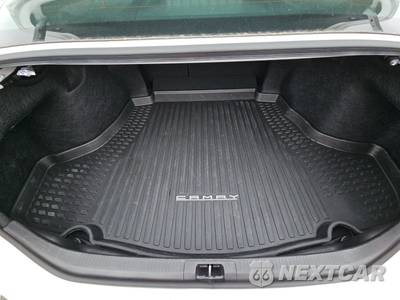 2025 Toyota Camry SE - zdjęcie 16 z 28 - miniatura