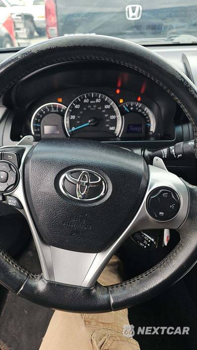 2014 Toyota Camry SE - zdjęcie 10 z 11 - miniatura