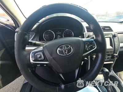 2017 Toyota Camry SE - zdjęcie 10 z 47 - miniatura