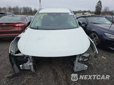 2024 Nissan Pathfinder S - zdjęcie 2 z 44 - miniatura