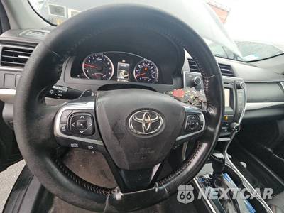 2016 Toyota Camry SE - zdjęcie 10 z 37 - miniatura