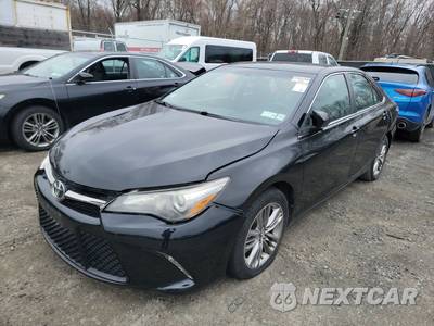 2016 Toyota Camry SE - zdjęcie 1 z 48 - miniatura