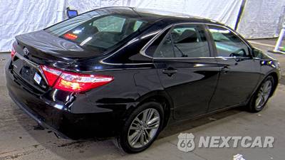2016 Toyota Camry SE - zdjęcie 4 z 53 - miniatura