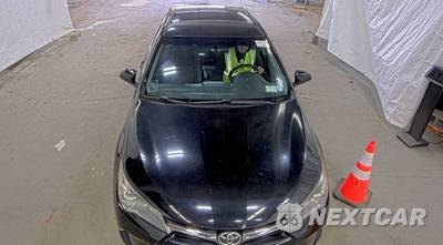 2017 Toyota Camry SE - zdjęcie 2 z 48 - miniatura