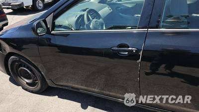 2010 Toyota Corolla LE - zdjęcie 31 z 34 - miniatura