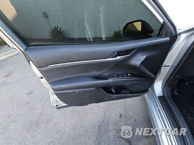 2021 Toyota Camry XSE - zdjęcie 9 z 32 - miniatura