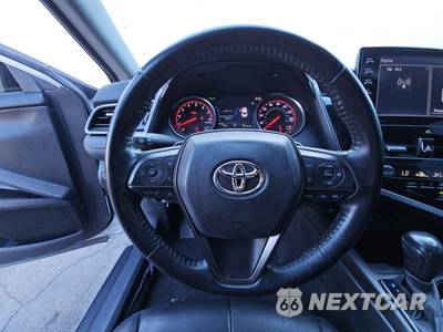 2021 Toyota Camry XSE - zdjęcie 10 z 32 - miniatura
