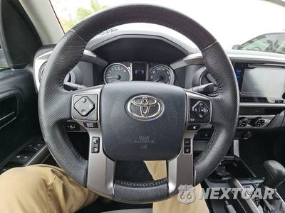 2018 Toyota Tacoma SR5 Crew Cab Medium Bed - zdjęcie 10 z 31 - miniatura