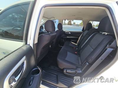 2020 Nissan Pathfinder S - zdjęcie 13 z 23 - miniatura