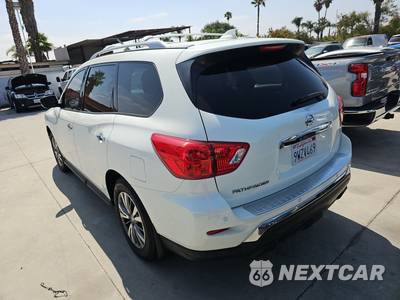 2020 Nissan Pathfinder S - zdjęcie 6 z 23 - miniatura