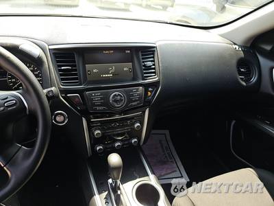 2020 Nissan Pathfinder S - zdjęcie 11 z 23 - miniatura