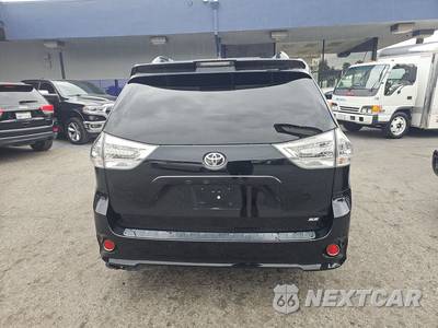 2020 Toyota Sienna SE 8-Passenger 119.3" WB - zdjęcie 5 z 25 - miniatura