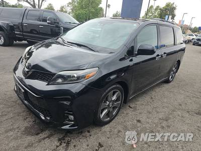 2020 Toyota Sienna SE 8-Passenger 119.3" WB