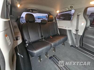 2020 Toyota Sienna SE 8-Passenger 119.3" WB - zdjęcie 14 z 25 - miniatura