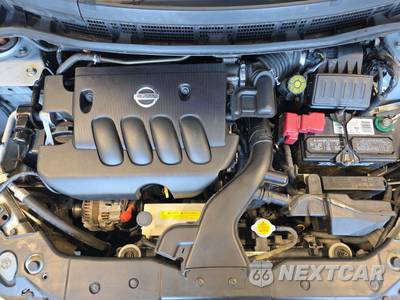 2011 Nissan Versa 1.8 SL Hatchback - zdjęcie 15 z 29 - miniatura