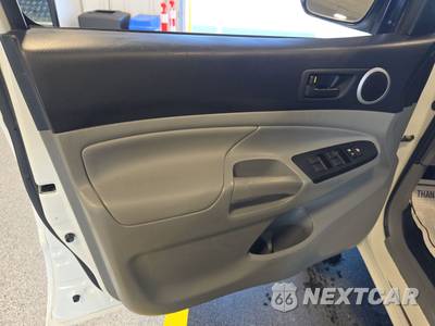 2014 Toyota Tacoma Crew Cab Medium Bed - zdjęcie 9 z 27 - miniatura