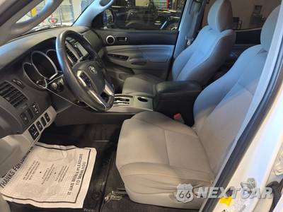 2014 Toyota Tacoma Crew Cab Medium Bed - zdjęcie 7 z 27 - miniatura