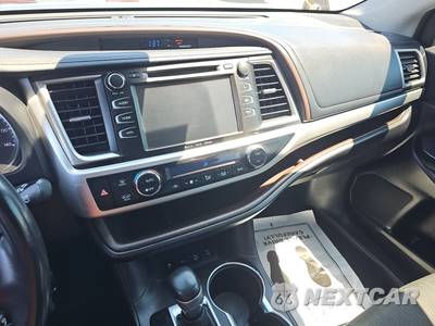 2019 Toyota Highlander LE Plus - zdjęcie 11 z 47 - miniatura