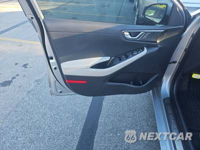 2022 Hyundai Ioniq Hybrid Limited - zdjęcie 15 z 25 - miniatura