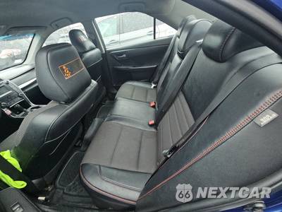 2016 Toyota Camry SE - zdjęcie 13 z 41 - miniatura