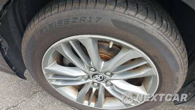2015 Toyota Camry SE - zdjęcie 25 z 35 - miniatura