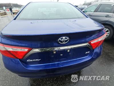2016 Toyota Camry SE - zdjęcie 5 z 41 - miniatura