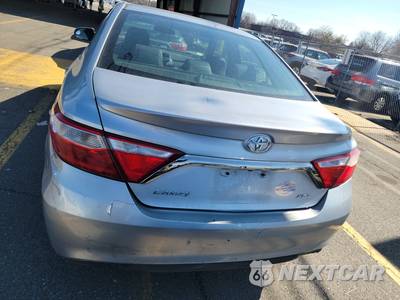 2016 Toyota Camry SE - zdjęcie 5 z 30 - miniatura