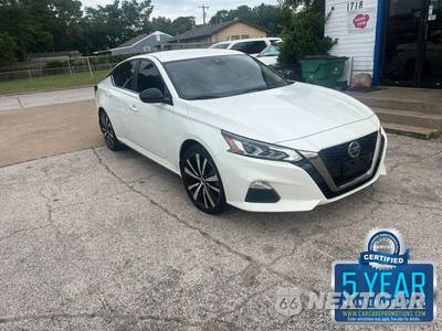 2021 Nissan Altima SR - zdjęcie 1 z 16 - miniatura