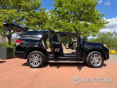 2010 Toyota 4Runner SR5 - zdjęcie 29 z 106 - miniatura
