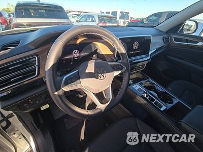 2025 Volkswagen Atlas 2.0T SE w/Technology - zdjęcie 10 z 21 - miniatura