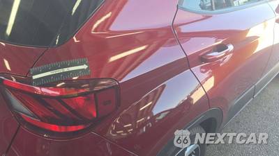 2025 Hyundai Venue SEL - zdjęcie 24 z 29 - miniatura