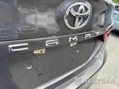 2021 Toyota Camry LE - zdjęcie 13 z 42 - miniatura