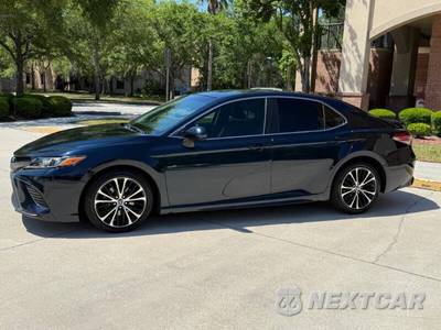 2018 Toyota Camry SE - zdjęcie 3 z 26 - miniatura
