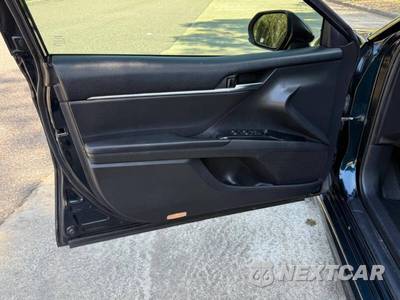 2018 Toyota Camry SE - zdjęcie 15 z 26 - miniatura