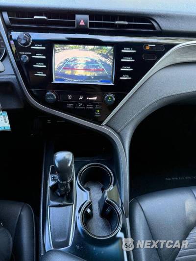 2018 Toyota Camry SE - zdjęcie 25 z 26 - miniatura