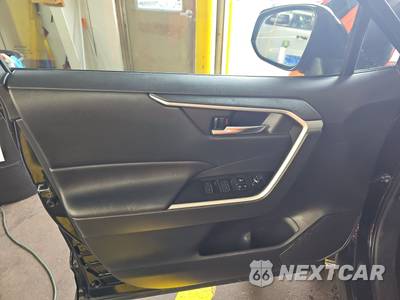 2024 Toyota RAV4 Hybrid SE - zdjęcie 9 z 25 - miniatura