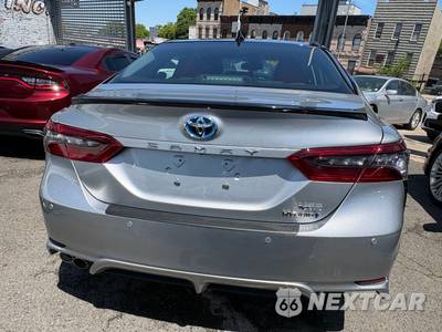 2023 Toyota Camry Hybrid XSE - zdjęcie 6 z 22 - miniatura