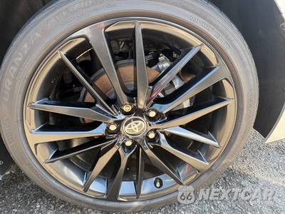 2023 Toyota Camry Hybrid XSE - zdjęcie 12 z 22 - miniatura